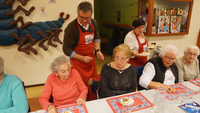 eDSC00164- Resto Vanharte Pompoendag Boschveld - SoS Kringloopwinkel - Hambaken - Kruiskamp - 4dec2017 - foto GerardMontE web eDSC00164- Resto Vanharte Pompoendag Boschveld - SoS Kringloopwinkel - Hambaken - Kruiskamp - 4dec2017 - foto GerardMontE web