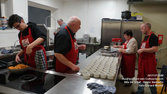 fDSC01140- Buurtpodium van Cultuurbosch  -  BBs De Graaf met Resto Vanharte - 12dec2017 - foto GerardMontE web fDSC01140- Buurtpodium van Cultuurbosch  -  BBs De Graaf met Resto Vanharte - 12dec2017 - foto GerardMontE web