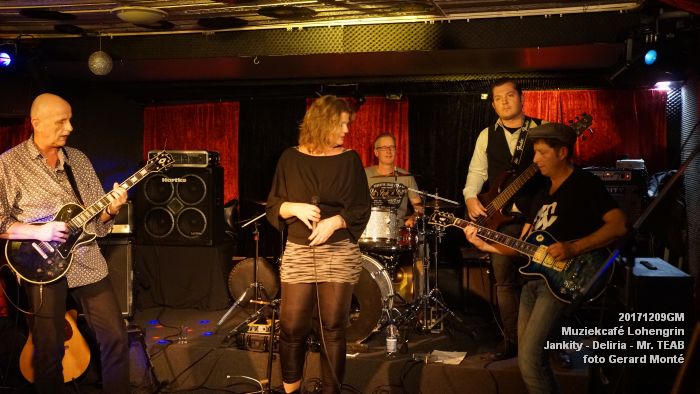 DSC00684- Muziekcafe Lohengrin - Jankity-Deliria-TEAB - 9dec2017 - foto GerardMontE web