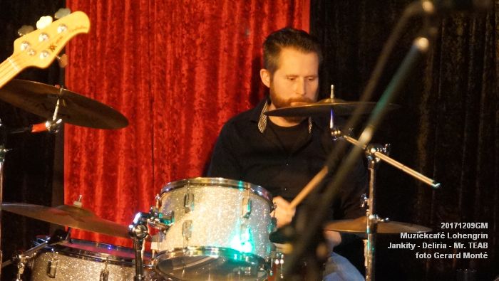 DSC00749- Muziekcafe Lohengrin - Jankity-Deliria-TEAB - 9dec2017 - foto GerardMontE web