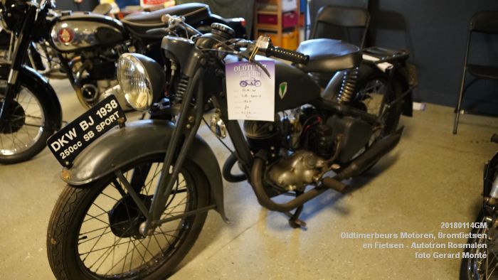 DSC00283- Oldtimerbeurs voor Motoren Bromfietsen en Fietsen - Autotron Rosmalen - 14jan2018 - foto GerardMontE web DSC00283- Oldtimerbeurs voor Motoren Bromfietsen en Fietsen - Autotron Rosmalen - 14jan2018 - foto GerardMontE web