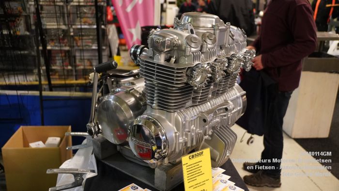 DSC00299- Oldtimerbeurs voor Motoren Bromfietsen en Fietsen - Autotron Rosmalen - 14jan2018 - foto GerardMontE web DSC00299- Oldtimerbeurs voor Motoren Bromfietsen en Fietsen - Autotron Rosmalen - 14jan2018 - foto GerardMontE web