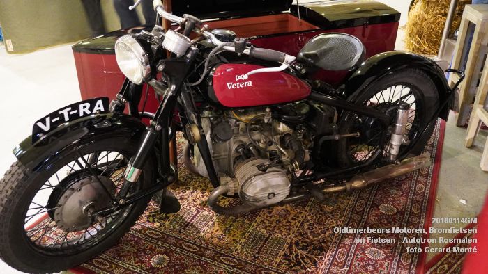 DSC00305- Oldtimerbeurs voor Motoren Bromfietsen en Fietsen - Autotron Rosmalen - 14jan2018 - foto GerardMontE web DSC00305- Oldtimerbeurs voor Motoren Bromfietsen en Fietsen - Autotron Rosmalen - 14jan2018 - foto GerardMontE web