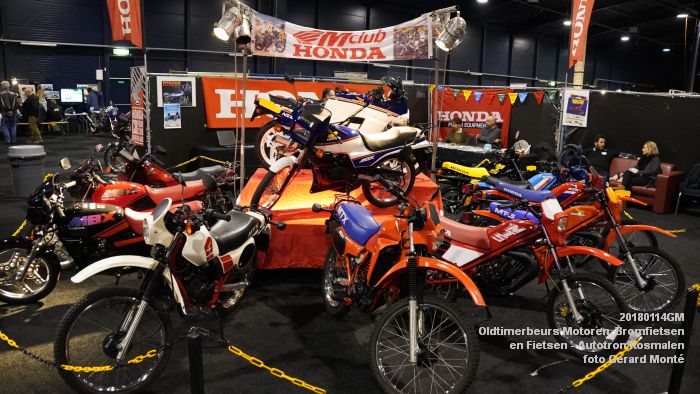 DSC00351- Oldtimerbeurs voor Motoren Bromfietsen en Fietsen - Autotron Rosmalen - 14jan2018 - foto GerardMontE web DSC00351- Oldtimerbeurs voor Motoren Bromfietsen en Fietsen - Autotron Rosmalen - 14jan2018 - foto GerardMontE web