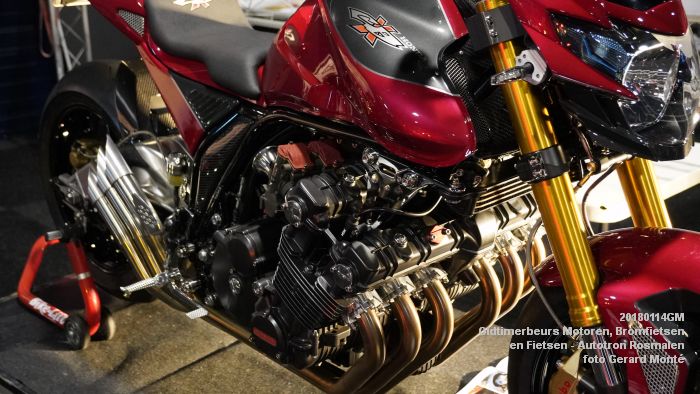 DSC00355- Oldtimerbeurs voor Motoren Bromfietsen en Fietsen - Autotron Rosmalen - 14jan2018 - foto GerardMontE web DSC00355- Oldtimerbeurs voor Motoren Bromfietsen en Fietsen - Autotron Rosmalen - 14jan2018 - foto GerardMontE web