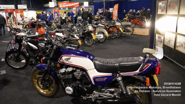 DSC00370- Oldtimerbeurs voor Motoren Bromfietsen en Fietsen - Autotron Rosmalen - 14jan2018 - foto GerardMontE web DSC00370- Oldtimerbeurs voor Motoren Bromfietsen en Fietsen - Autotron Rosmalen - 14jan2018 - foto GerardMontE web