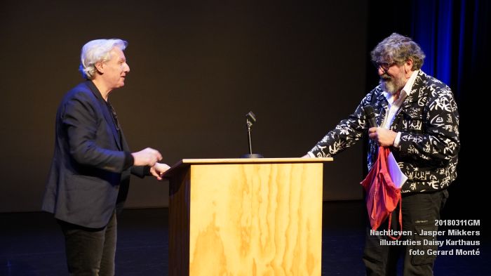 DSC03521- Nachtleven - pres poeziebundel Jasper Mikkers - ill Daisy Karthaus - 11maart2018 - foto GerardMontE web