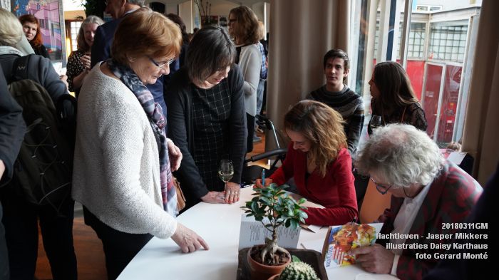 DSC03568- Nachtleven - pres poeziebundel Jasper Mikkers - ill Daisy Karthaus - 11maart2018 - foto GerardMontE web