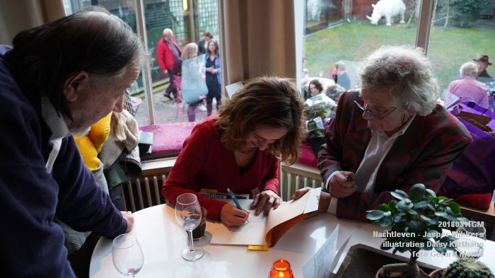 DSC03580- Nachtleven - pres poeziebundel Jasper Mikkers - ill Daisy Karthaus - 11maart2018 - foto GerardMontE web