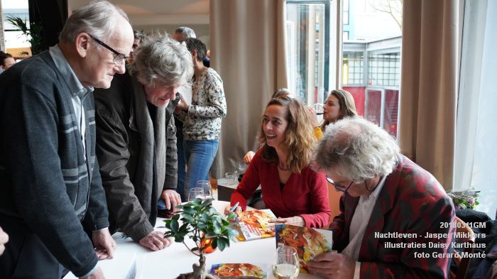 DSC03582- Nachtleven - pres poeziebundel Jasper Mikkers - ill Daisy Karthaus - 11maart2018 - foto GerardMontE web