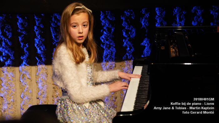 DSC04868- Koffie bij de piano - Amy Jane en Tobias Alberts - Martin Kaptein - 1apr2018 - foto GerardMontE web