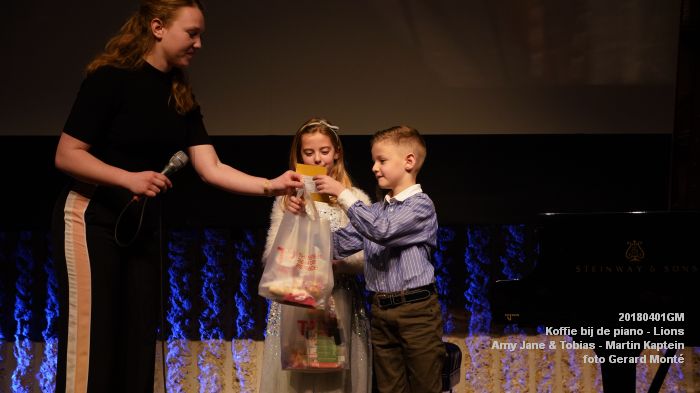 DSC04919- Koffie bij de piano - Amy Jane en Tobias Alberts - Martin Kaptein - 1apr2018 - foto GerardMontE web