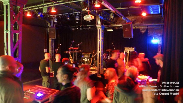 DSC02123- Willem Twee Poppodium vrijdag - On the house - Independent Intavenshan - 6apr2018 - foto GerardMontE web