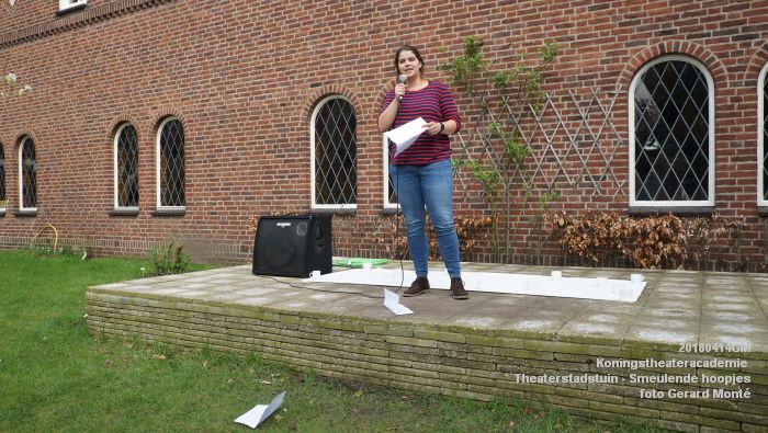 DSC03537- Koningstheateracademie Theaterstadstuin - Smeulende hoopjes - 14apr2018 - foto GerardMontE web