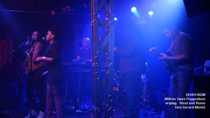 LDSC04433- Willem Twee Poppodium vrijdag - Reggae on the house - Steel and Stone - 30nov2018 -  foto GerardMontE web