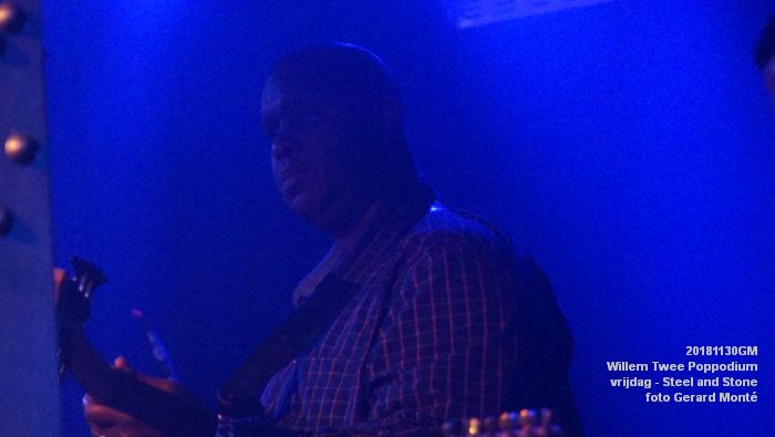 LDSC04436- Willem Twee Poppodium vrijdag - Reggae on the house - Steel and Stone - 30nov2018 -  foto GerardMontE web