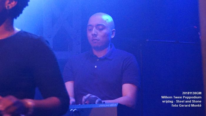LDSC04437- Willem Twee Poppodium vrijdag - Reggae on the house - Steel and Stone - 30nov2018 -  foto GerardMontE web