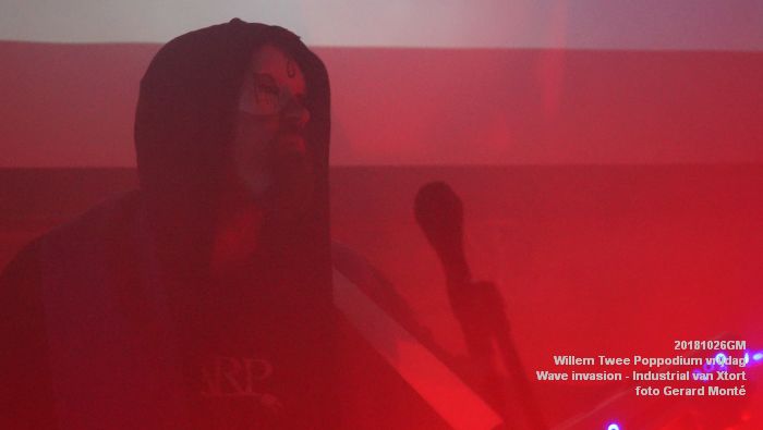 jDSC00134- Willem Twee Poppodium vrijdag - Wave invasion - Industrial van Xtort  - 26okt2018 -  foto GerardMontE web