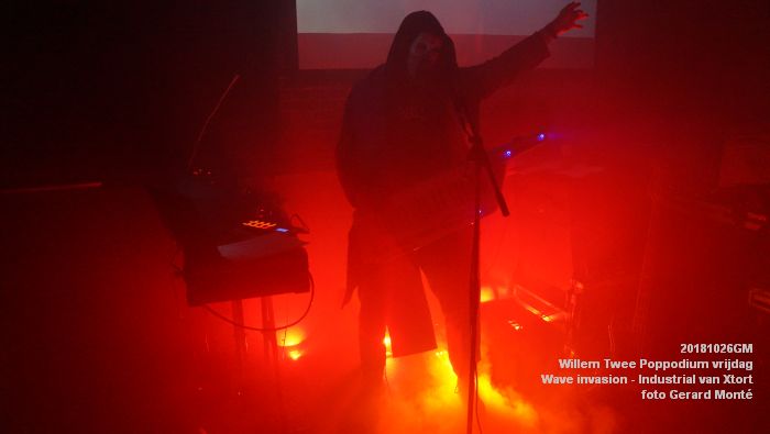 jDSC00136- Willem Twee Poppodium vrijdag - Wave invasion - Industrial van Xtort  - 26okt2018 -  foto GerardMontE web