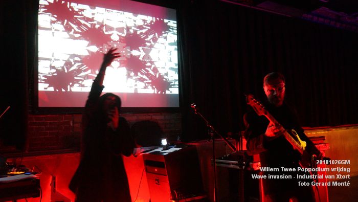 jDSC00153- Willem Twee Poppodium vrijdag - Wave invasion - Industrial van Xtort  - 26okt2018 -  foto GerardMontE web
