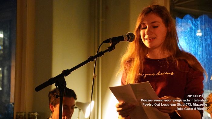 eDSC07873- Poezie-avond voor jonge schrijftalenten - Poetry Out Loud van Studi073  Muzerije- 31okt2018 -  foto GerardMontE web