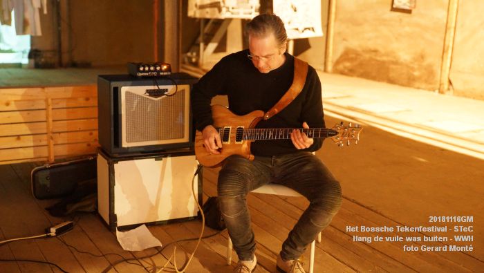 DSC03244- Het Bossche Tekenfestival - Hang de vuile was buiten - Werkwarenhuis - div locaties - 16nov2018 -  foto GerardMontE web