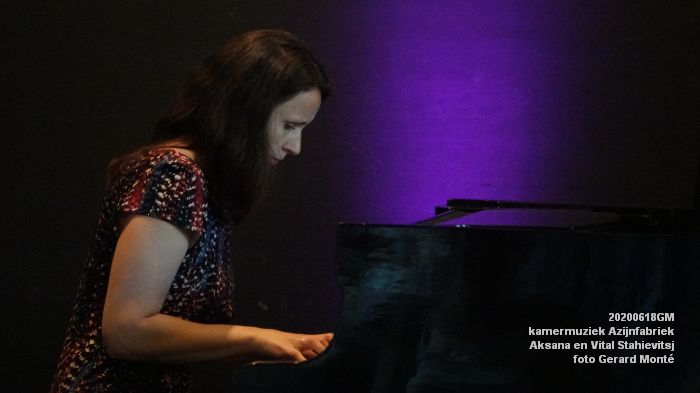 iDSC08978- kamermuziek Azijnfabriek - Aksana en Vital Stahievitsj - piano - 18juni2020 - foto GerardMontE web