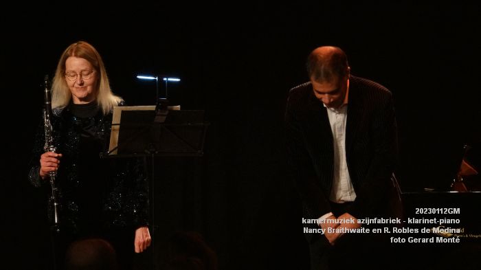 DSC07033- kamermuziek azijnfabriek -Nancy Braithwaite klarinet en Roderigo Robles de Medina piano  - 12jan2023 -  foto GerardMontE web