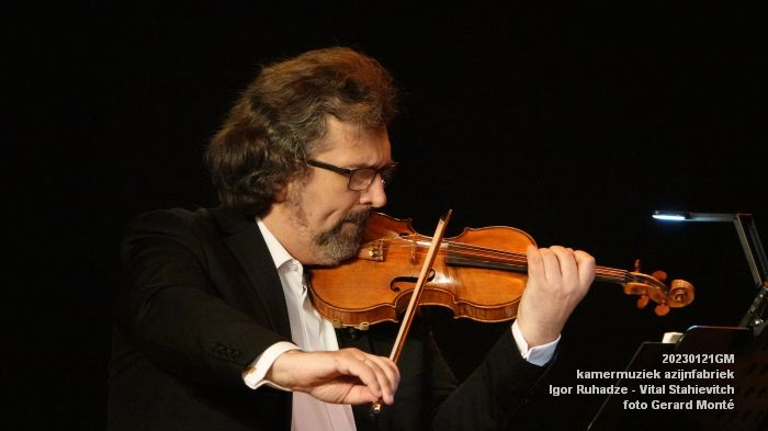 DSC07433- kamermuziek azijnfabriek - Igor Ruhadze viool - Vital Stahievitch piano  - 21jan2023 -  foto GerardMontE web