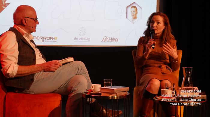 DSC01989- Huis73 - Literair Podium Perron-3 - Jutta Chorus - 15mrt2023 -  foto GerardMontE web