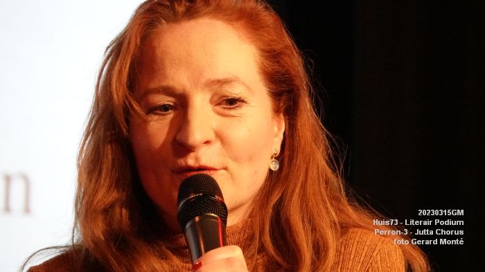 DSC02003- Huis73 - Literair Podium Perron-3 - Jutta Chorus - 15mrt2023 -  foto GerardMontE web