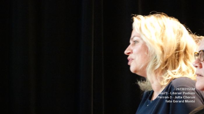 DSC02009- Huis73 - Literair Podium Perron-3 - Jutta Chorus - 15mrt2023 -  foto GerardMontE web
