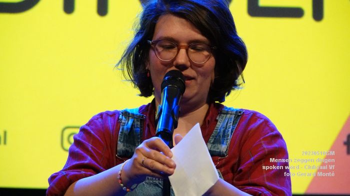 DSC05582- Mensen zeggen dingen - spoken word - Clubzaal Verkadefabriek - 10mei2023 - foto GerardMontE web