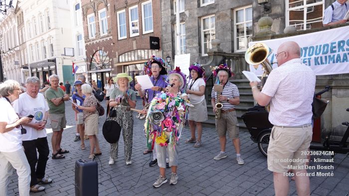 DSC09403- grootouders voor het klimaat - Markt Den Bosch - 24juni2023 - foto GerardMontE web