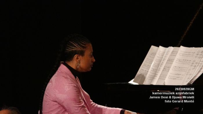 DSC04719- kamermuziek azijnfabriek - James Oesi en Djuwa Mroivili - 28sep2023 - foto GerardMontE web