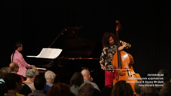 DSC04746- kamermuziek azijnfabriek - James Oesi en Djuwa Mroivili - 28sep2023 - foto GerardMontE web