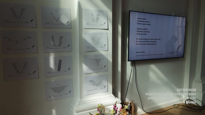 DSC04907- Huis73 Maand van het schrijven - poeziefestival Roep om Vrede - 30sep2023 - foto GerardMontE web
