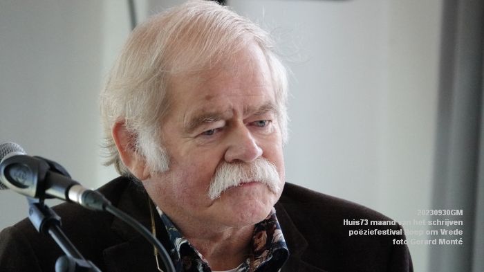 DSC04947- Huis73 Maand van het schrijven - poeziefestival Roep om Vrede - 30sep2023 - foto GerardMontE web