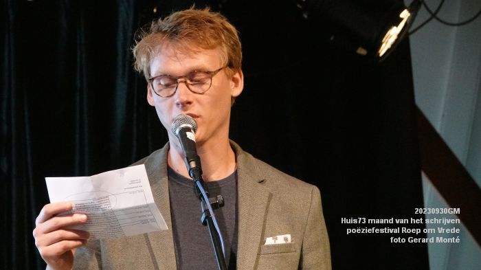 DSC04974- Huis73 Maand van het schrijven - poeziefestival Roep om Vrede - 30sep2023 - foto GerardMontE web