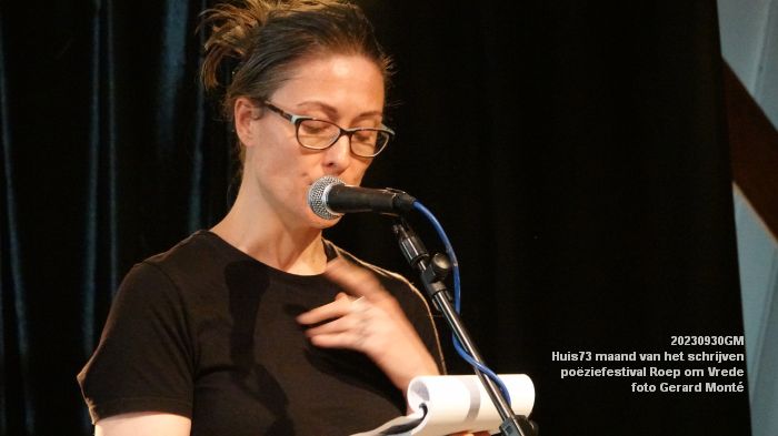 DSC05020- Huis73 Maand van het schrijven - poeziefestival Roep om Vrede - 30sep2023 - foto GerardMontE web