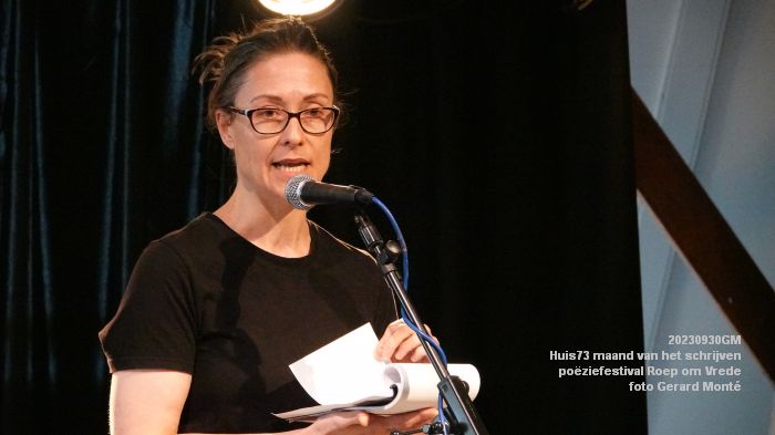 DSC05023- Huis73 Maand van het schrijven - poeziefestival Roep om Vrede - 30sep2023 - foto GerardMontE web