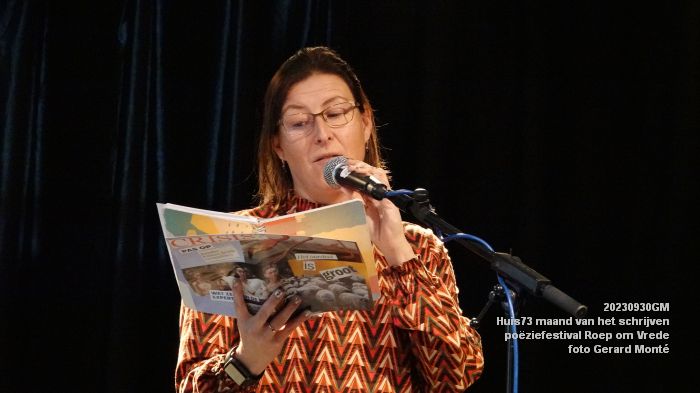 DSC05029- Huis73 Maand van het schrijven - poeziefestival Roep om Vrede - 30sep2023 - foto GerardMontE web