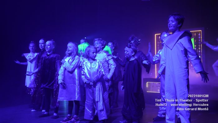 DSC04109- Huis73 - Tint Thuis in Theater - voorstelling Hercules - 1okt2023 - foto GerardMontE web