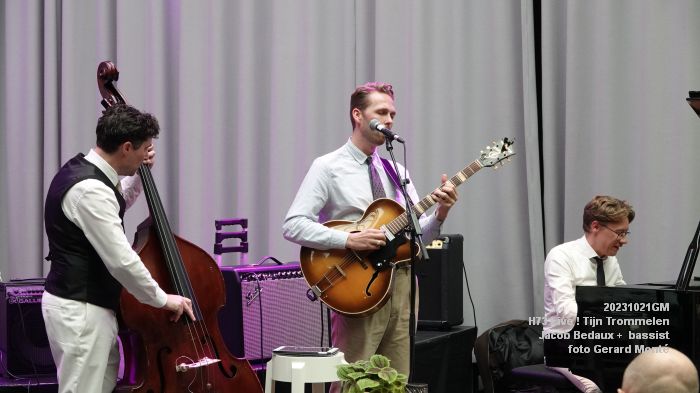 DSC06541- H73 Live - Tijn Trommelen - Jacob Bedaux - bassist - 21okt2023 - foto GerardMontE web
