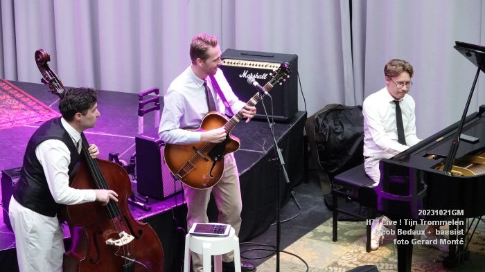 DSC06565- H73 Live - Tijn Trommelen - Jacob Bedaux - bassist - 21okt2023 - foto GerardMontE web