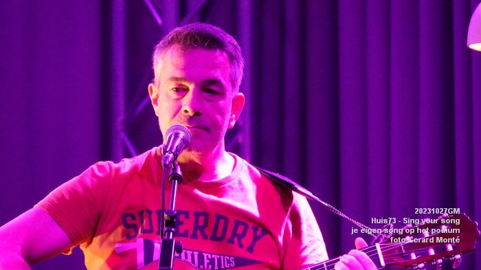 DSC07063- Huis73 - Sing your song - je eigen song op het podium - 27okt2023 - foto GerardMontE web