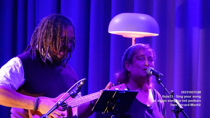 DSC07072- Huis73 - Sing your song - je eigen song op het podium - 27okt2023 - foto GerardMontE web