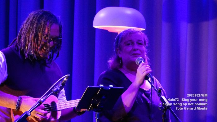 DSC07074- Huis73 - Sing your song - je eigen song op het podium - 27okt2023 - foto GerardMontE web