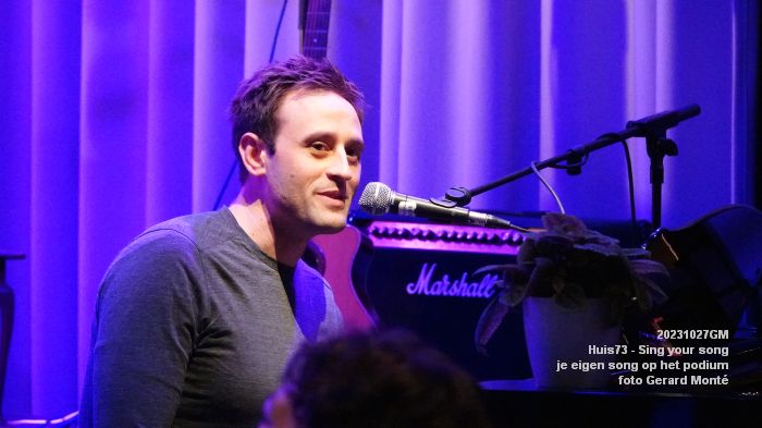DSC07078- Huis73 - Sing your song - je eigen song op het podium - 27okt2023 - foto GerardMontE web