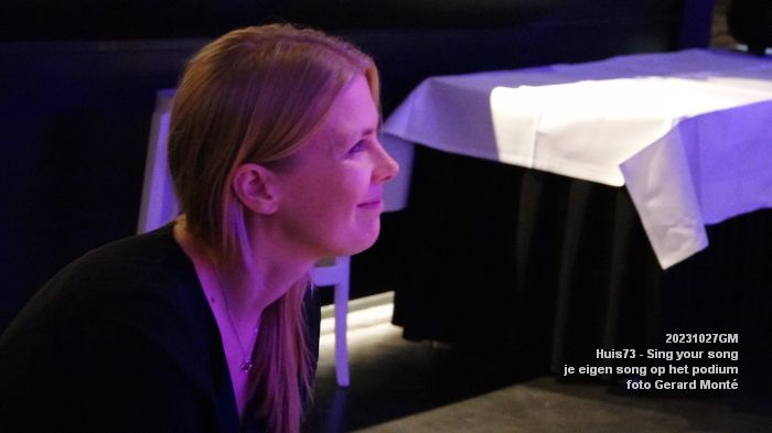 DSC07088- Huis73 - Sing your song - je eigen song op het podium - 27okt2023 - foto GerardMontE web
